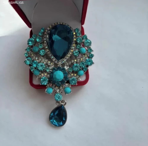 Luxusní elegantní Brož