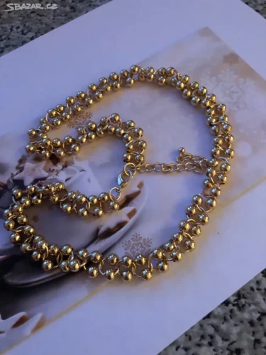 Minikorálkový zlacený náhrdelník z chir.oceli