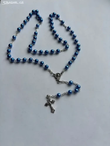 Růženec z modrých perliček