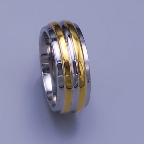 Prsten z chirurgické oceli 8mm kombinace zlacení