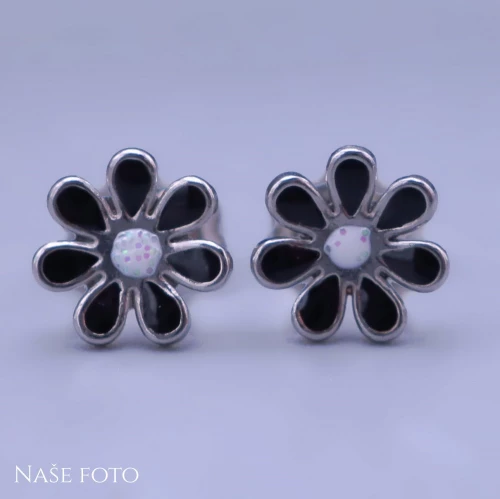 Jemné náušnice kytičky z chirurgické oceli