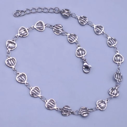 Řetízek se srdíčky na nohu z chirurgické oceli