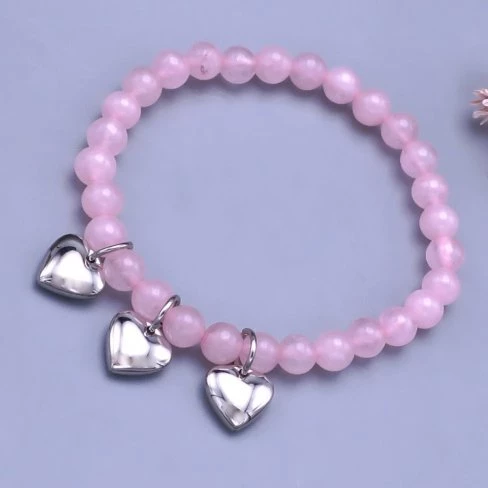 Náramek z růženínu se srdíčky z chirurgické oceli