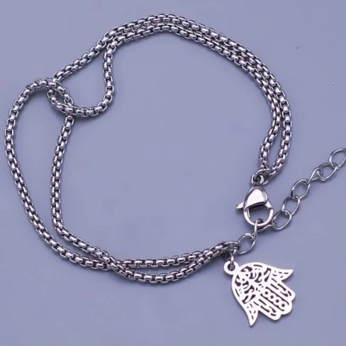 Náramek z chirurgické oceli s přívěskem Hamsa ( Fátimina ruka )