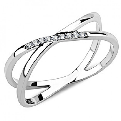 Překřížený ocelový prsten