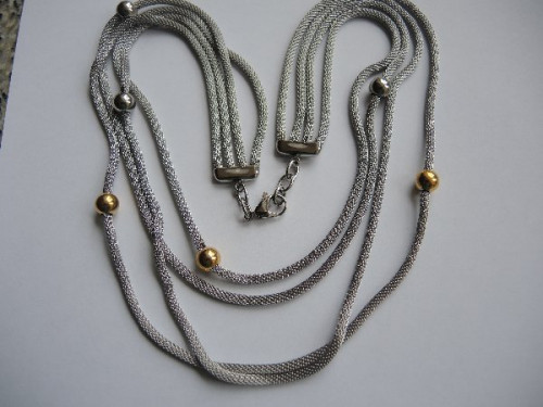 Nádherný náhrdelník z chir.oceli