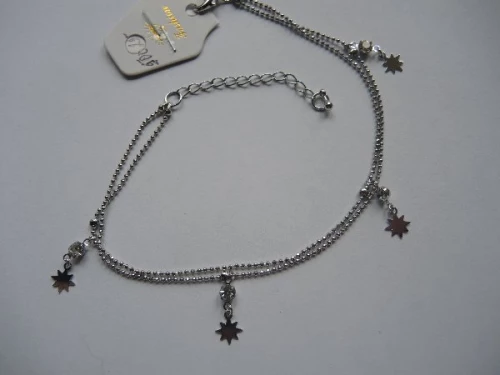 Módní postříbřený nákotník