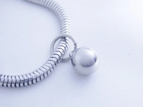 Přívěsek na náramek z chirurgické oceli kulička 8mm