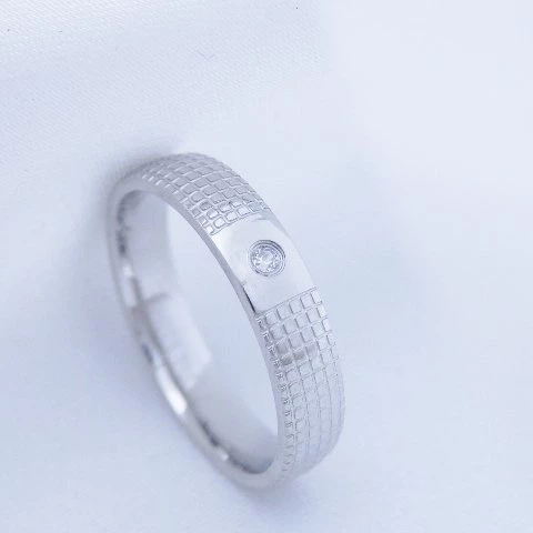 Prsten z chirurgické oceli se zirkonem vel.54