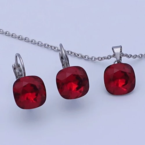 Souprava Swarovski 10mm Scarlet chirurgická ocel