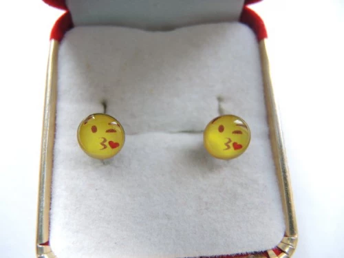 Oblíbené náušničky smajlíci > varianta 24