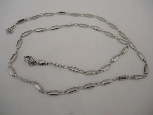 Řetízek z chirurgické oceli