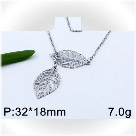 Náhrdelníky z chir.oceli stříbro