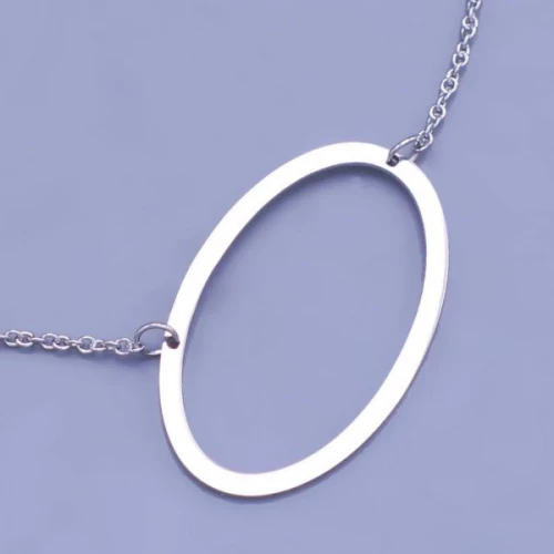 Písmeno O z chirurgické oceli na řetízku