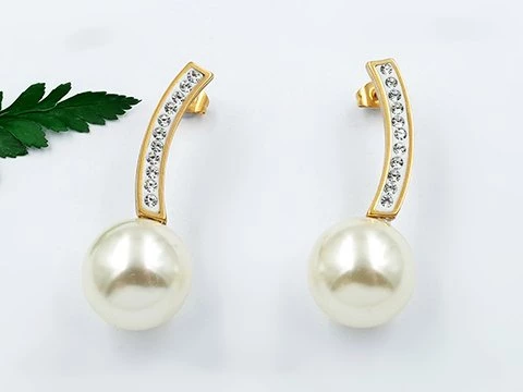 Náušnice z chirurgické oceli zlaté