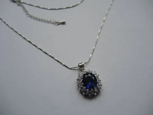 Nádherný náhrdelník rhodiovaný