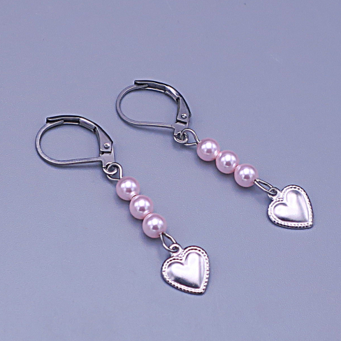 Dětské náušnice srdíčka s růžovými Swarovski® perličkami – chirurgická ocel