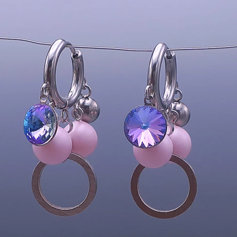Náušnice z chirurgické oceli se Swarovski krystaly a perličkami – růžové
