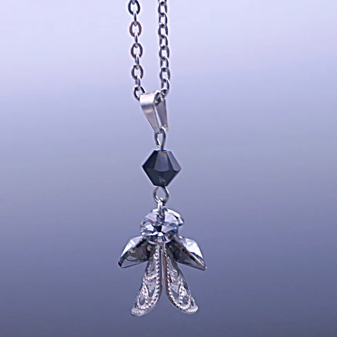 Přívěsek Andělíček Swarovski® Silver Night – chirurgická ocel