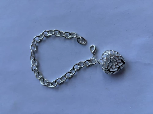 Elegantni náramek z chirurgické oceli