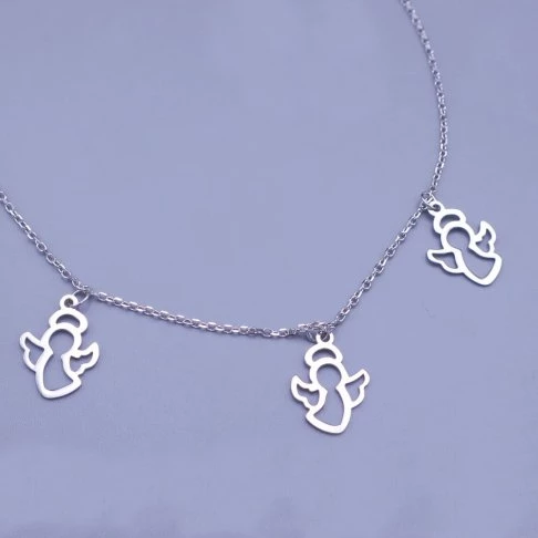 Jemný dámský stříbrný náhrdelník s andělíčky
