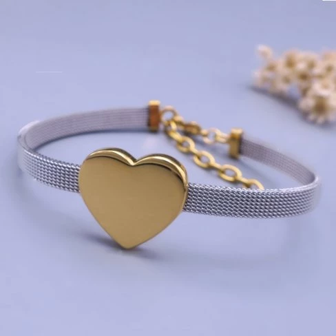 Drátěný náramek se srdíčkem z chirurgické oceli