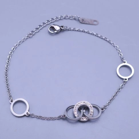 Nádherný dámský náramek z chirurgické oceli s kruhovými přívěsky