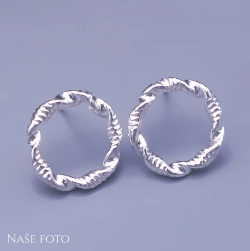 Postříbřené náušnice karma z chirurgické oceli