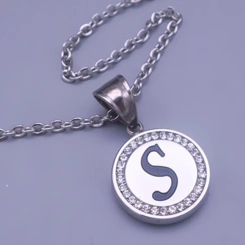 Přívěsek písmeno S s řetízkem chirurgická ocel