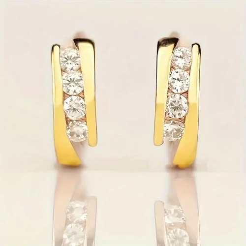 Pár elegantních zlacených kroužků