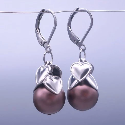 Náušnice Swarovski perle 12mm se srdíčky - tmavě hnědé