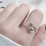 Stříbrný prsten s kuličkami