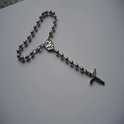 Náramek růženec z chirurgické oceli