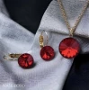 Další: Pozlacená souprava Swarovski červená