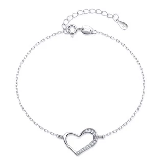 Dámský stříbrný náramek zdobený srdíčkem