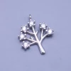 Předchozí: Luxusní dámský stříbrný přívěsek s kamínky - strom